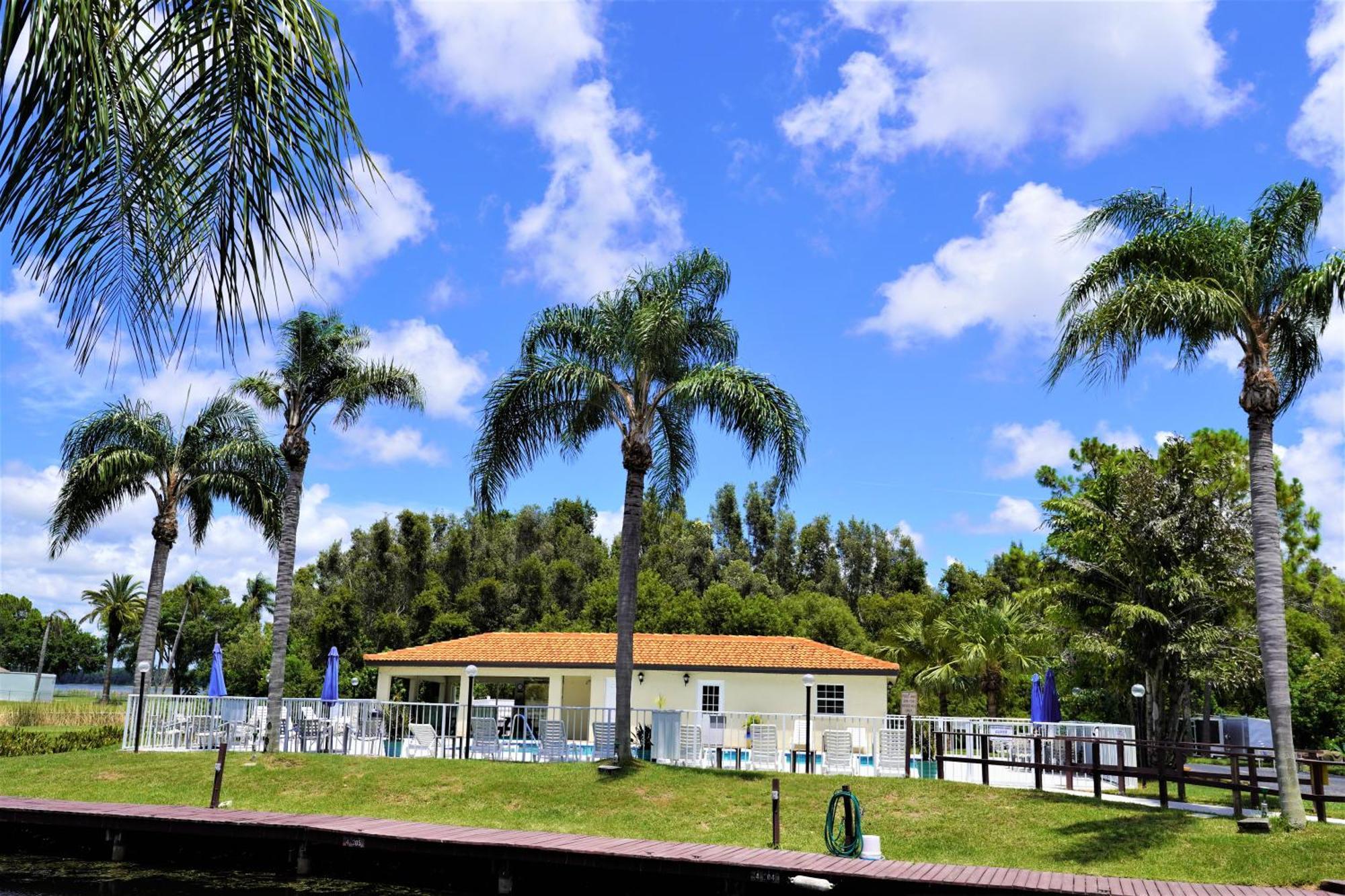 Florida Condos On Lake Tarpon พาล์มฮาร์เบอร์ ภายนอก รูปภาพ